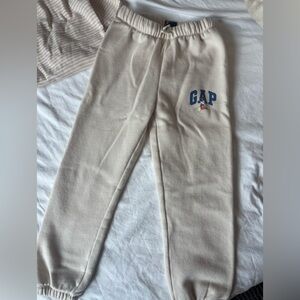 Gap x Disney Mickey Mouse Sweatpants Toddler 5